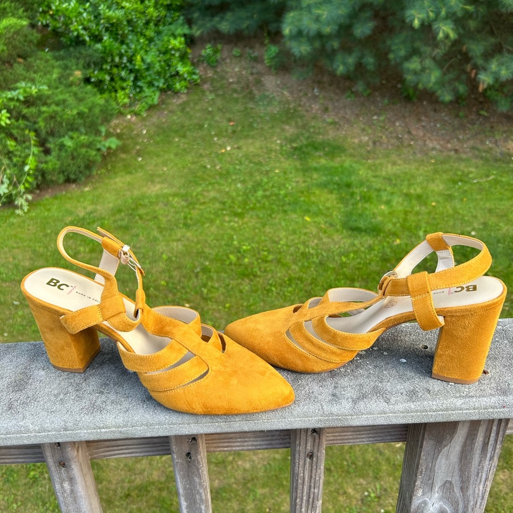 NEW NWT BC Footwear Terrace Vegan Women's Heel Seychelles Mustard 11 yellow tan
